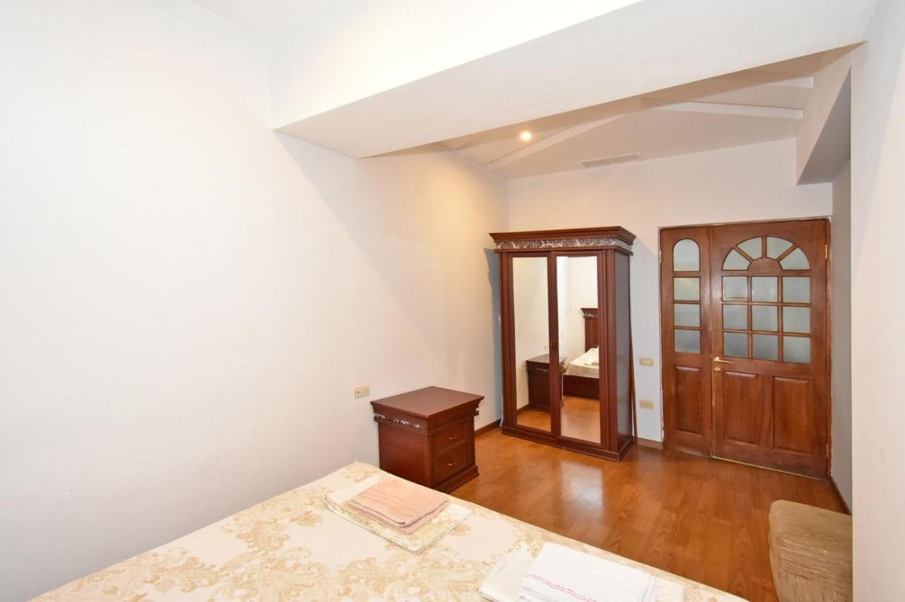 Armenak Apartments N20 예레반 외부 사진