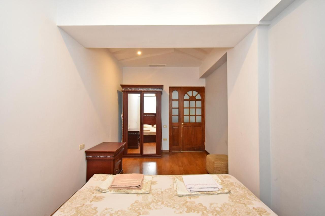 Armenak Apartments N20 예레반 외부 사진